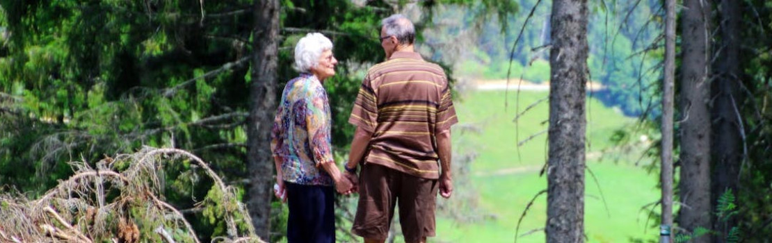 Užívajte si každodenné radosti i náročnejšie prechádzky bez bolesti kĺbov. Foto: Pexels.com