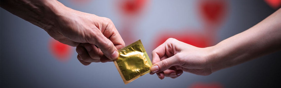 Odhaľte, čo vás môže zaskočiť pri sexe s kondómom