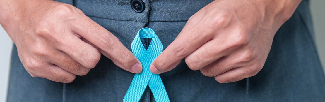 Lekár konzultuje výsledky PSA testu s pacientom – prevencia a liečba rakoviny prostaty.