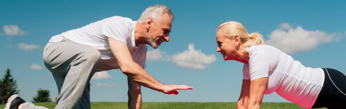 Ilustrácia vitamínov a doplnkov stravy podporujúcich zdravie kostí a kĺbov.