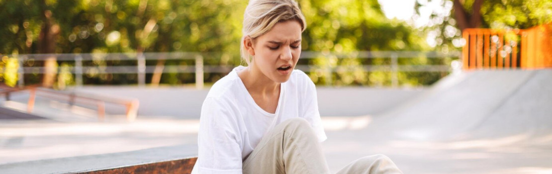 Infografika typov zlomenín a doplnku Zerex Athrex 800 na regeneráciu kĺbov.