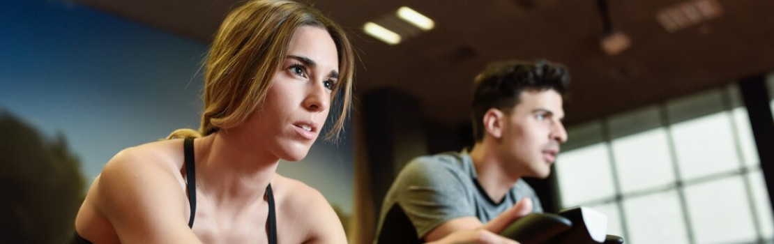 Zdravé srdce s pravidelným rytmom podporované Zerex Omega 3 kapsulami na prírodnej báze.