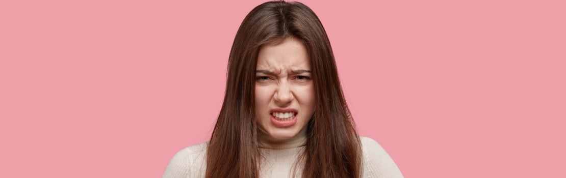 Ilustrácia zelenej hnačky a probiotickej podpory trávenia Zerex Probio