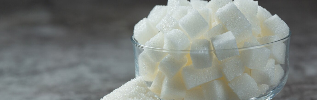 Ilustrácia tehotnej ženy s cukrovkou a produktom Zerex Dialexin Balance pre podporu rovnováhy cukru