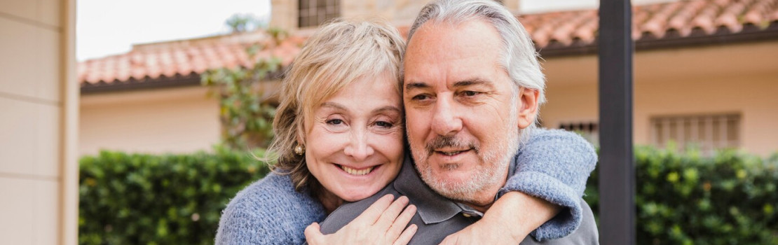 Plátky sušených húb na sitku a fľaštička Zerex Chaga Extraktu