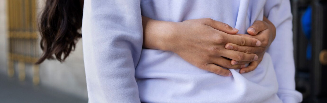 Bylinné zložky doplnku Zerex Enzemax na úľavu pri tráviacich problémoch