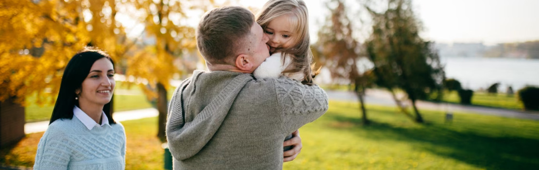 Červeňák huba (Fistulina hepatica) v lese a Chaga extrakt ako prírodná podpora zdravia