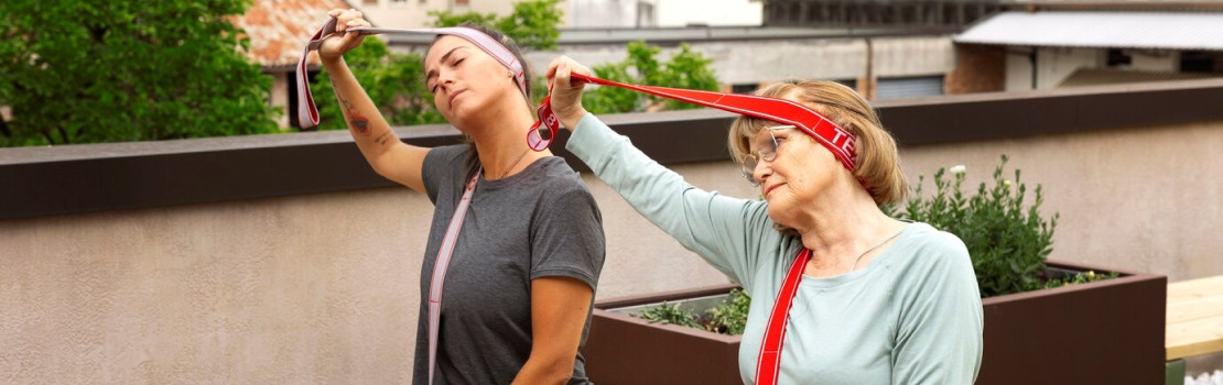 Šálka kávy a vápnikové doplnky ako prevencia osteoporózy
