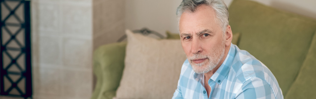 Symbol strateného záujmu o sex a riešení pomocou prírodných doplnkov ako Zerex Klasik