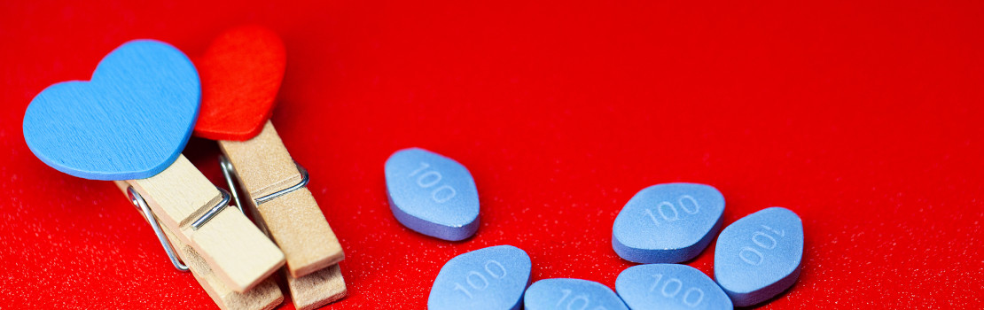 Prírodné afrodiziaká ako podpora libida – ovocie, bylinky a doplnky